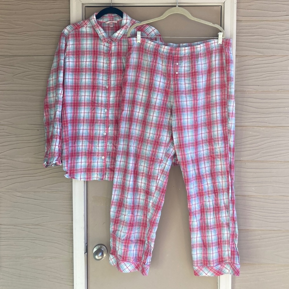 Victoria’s Secret Pink Plaid Pajama Set